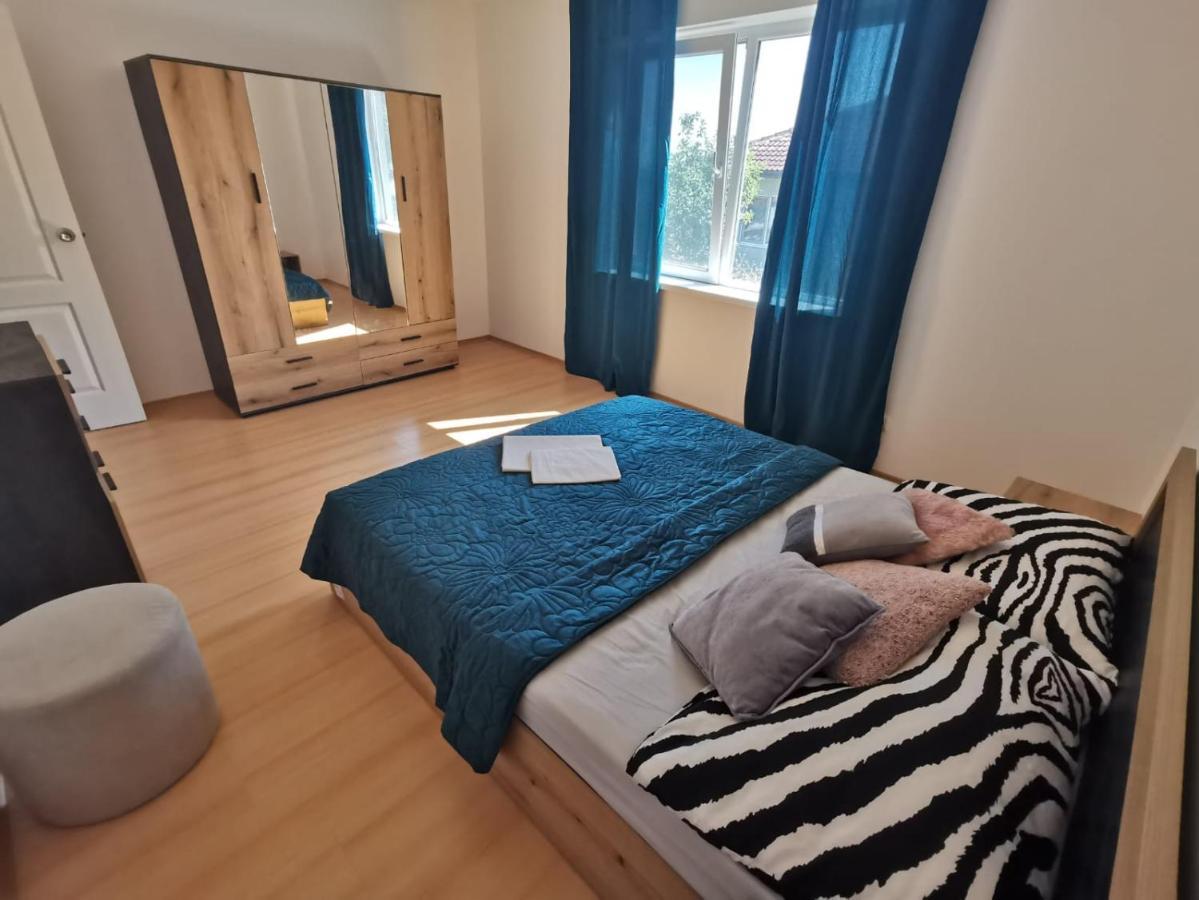 Villa Emine Banya  Exteriör bild