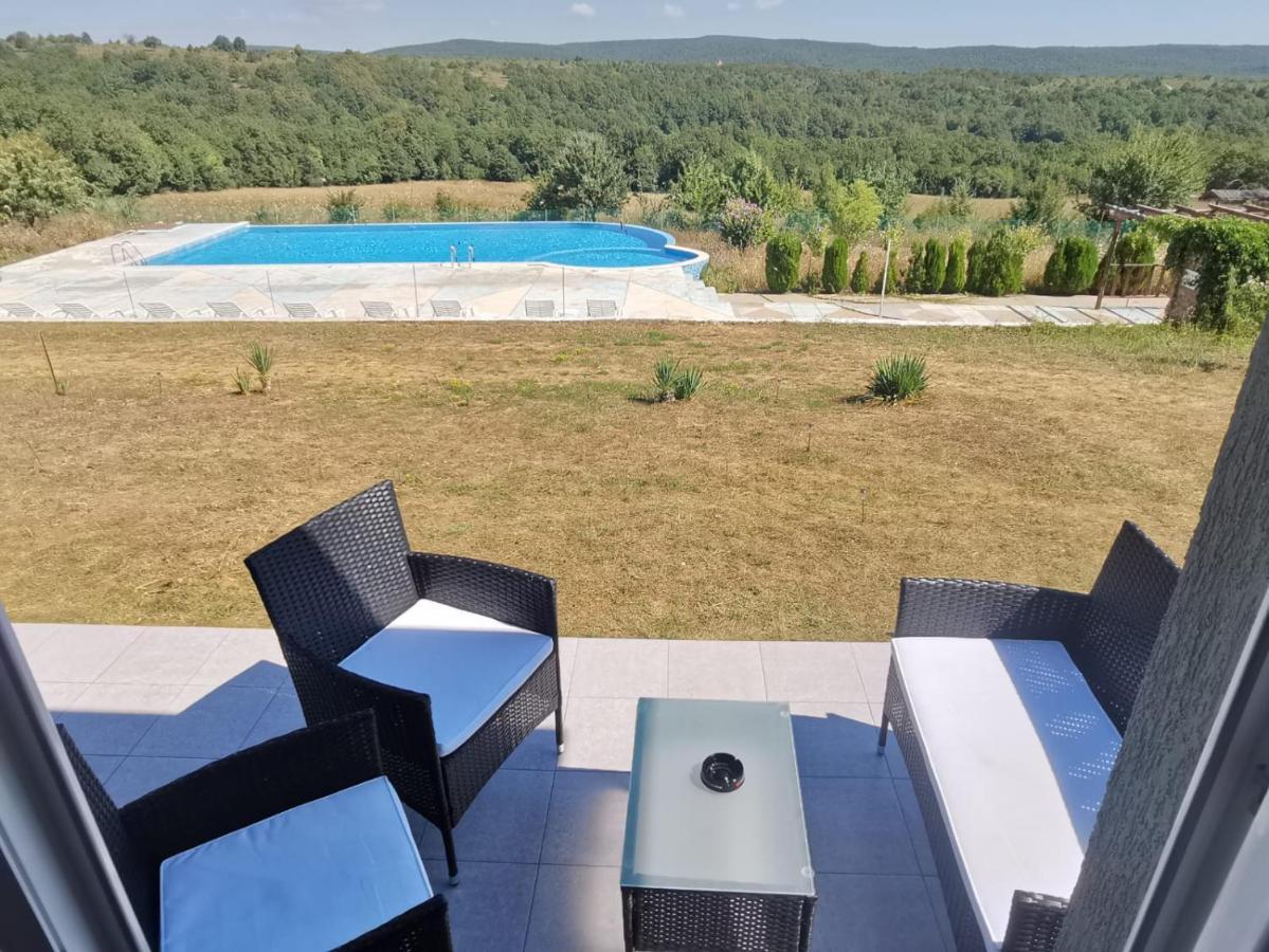 Villa Emine Banya  Exteriör bild