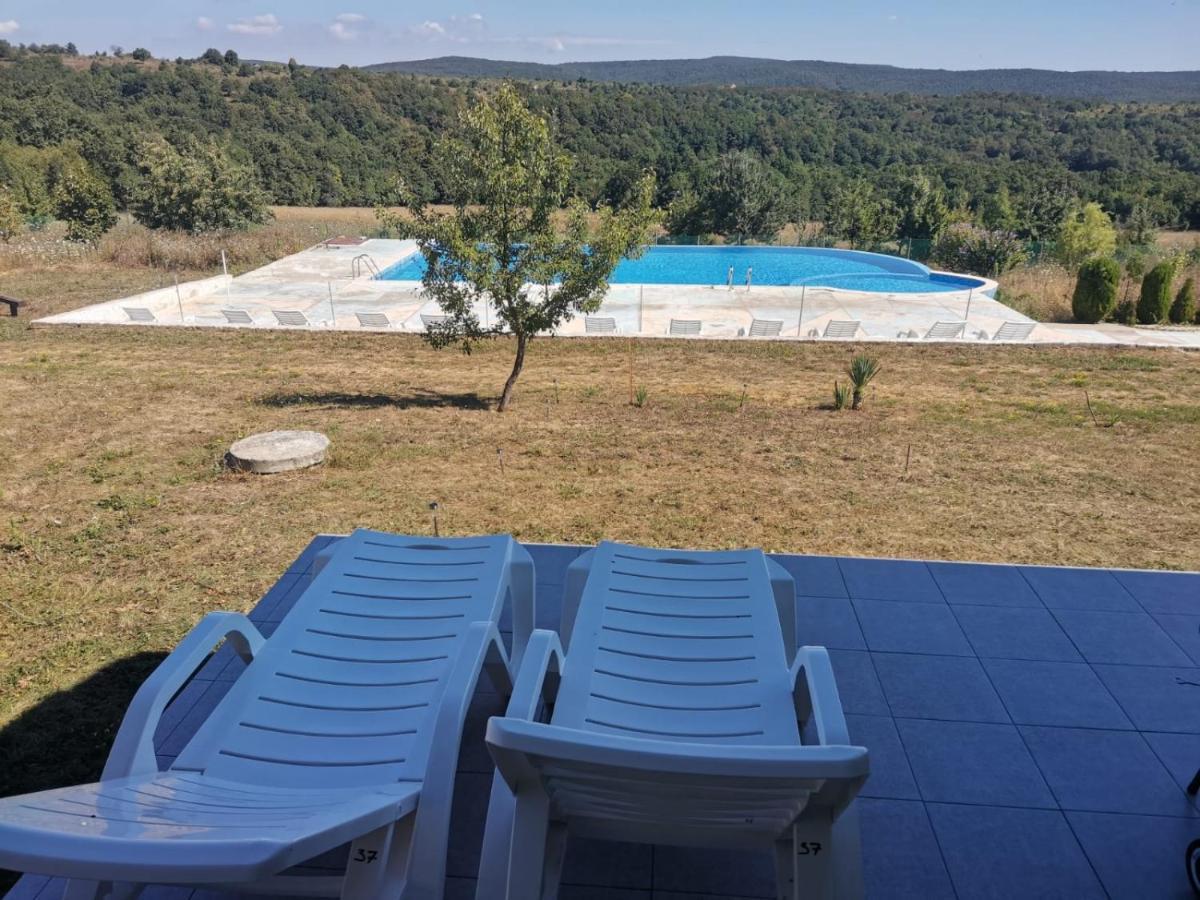Villa Emine Banya  Exteriör bild