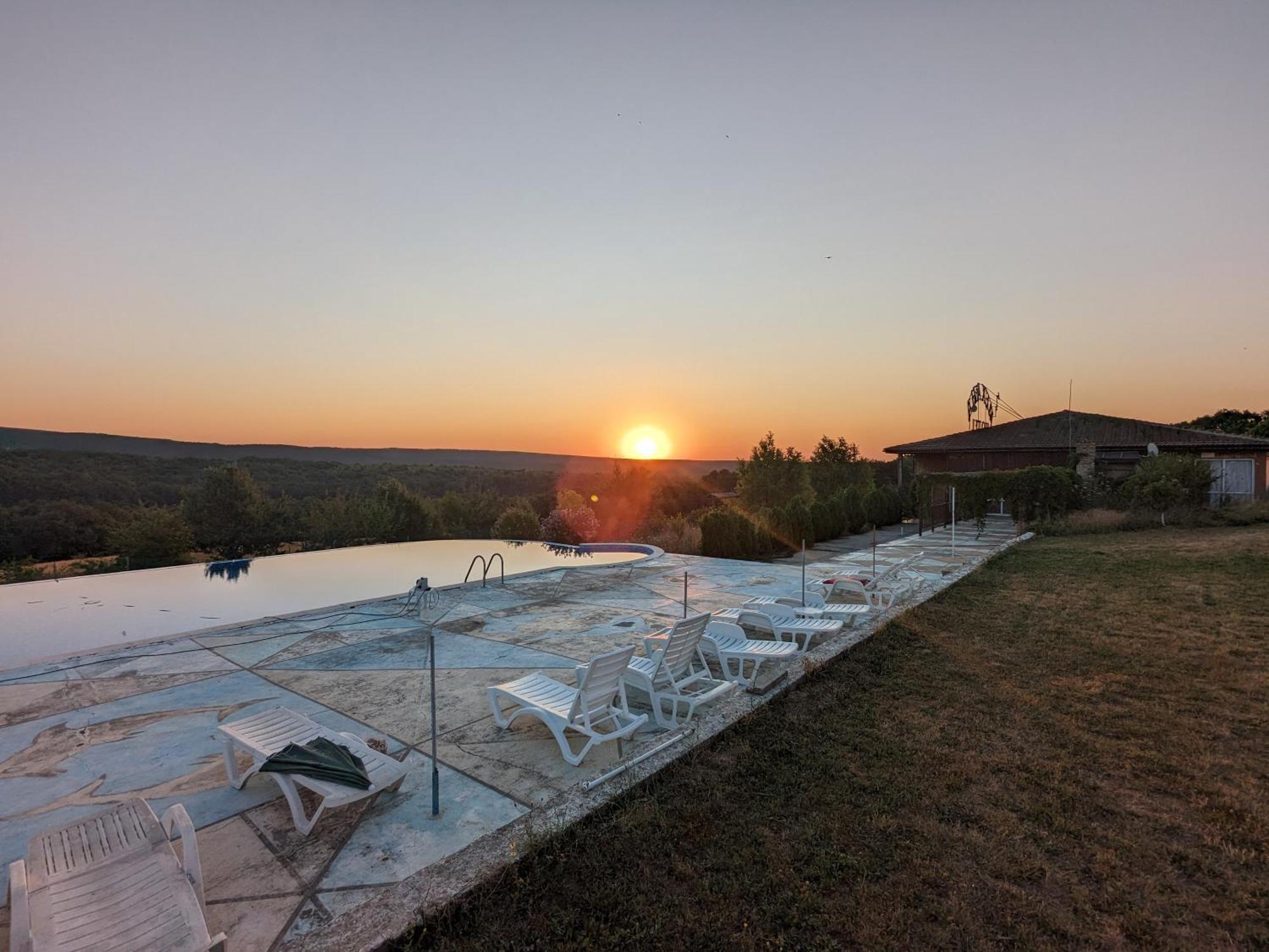 Villa Emine Banya  Exteriör bild